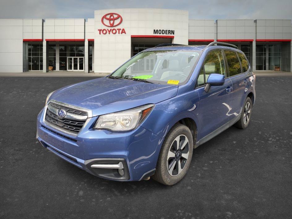 Used 2018 Quartz Blue Pearl Subaru Premium image 16