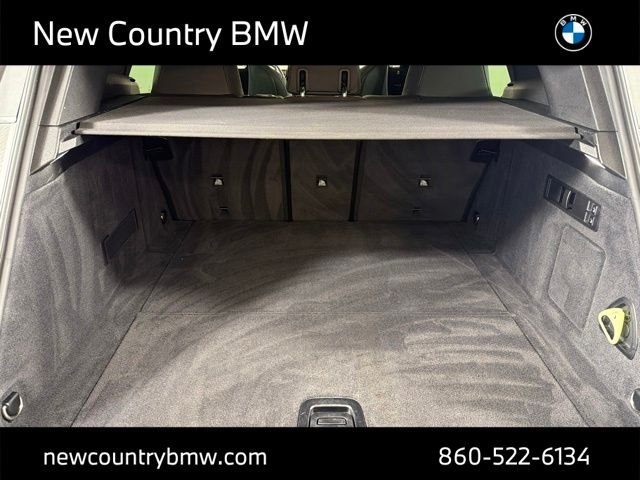 Used 2024 Gray BMW xDrive50 image 16