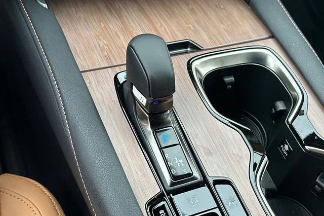 New 2026 Iridium Lexus PREMIUM PLUS image 19