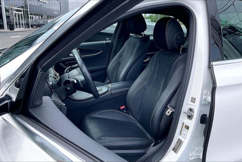 2023 Mercedes-Benz E-Class E350 - Photo 9