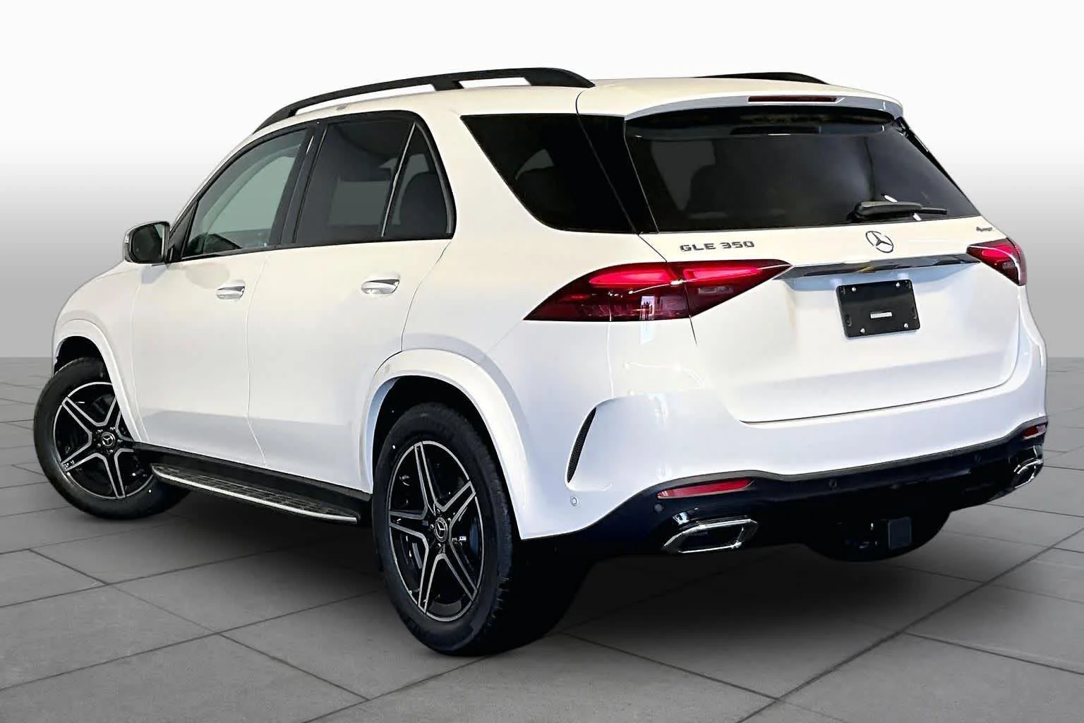 New 2026 Polar White Mercedes-Benz GLE 350 image 3