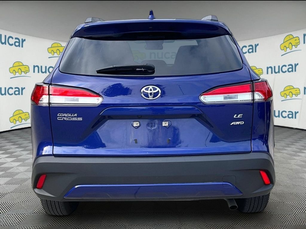 Used 2023 Blue Toyota LE image 3