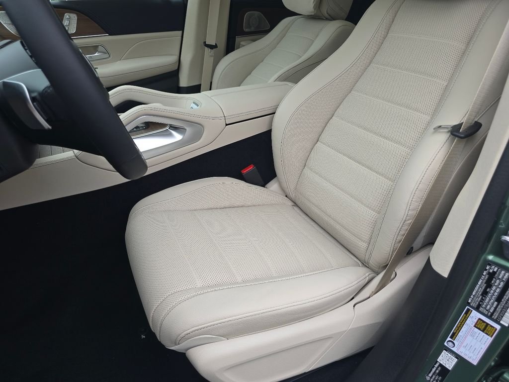 New 2026 MANUFAKTUR Ireland Mid Green Metallic Mercedes-Benz GLE 450 image 34