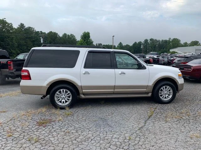 Used 2014 White Platinum Tri-Coat Metallic Ford XLT image 11