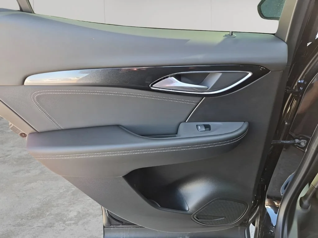 New 2026 Ebony Twilight Metallic Buick Preferred image 18