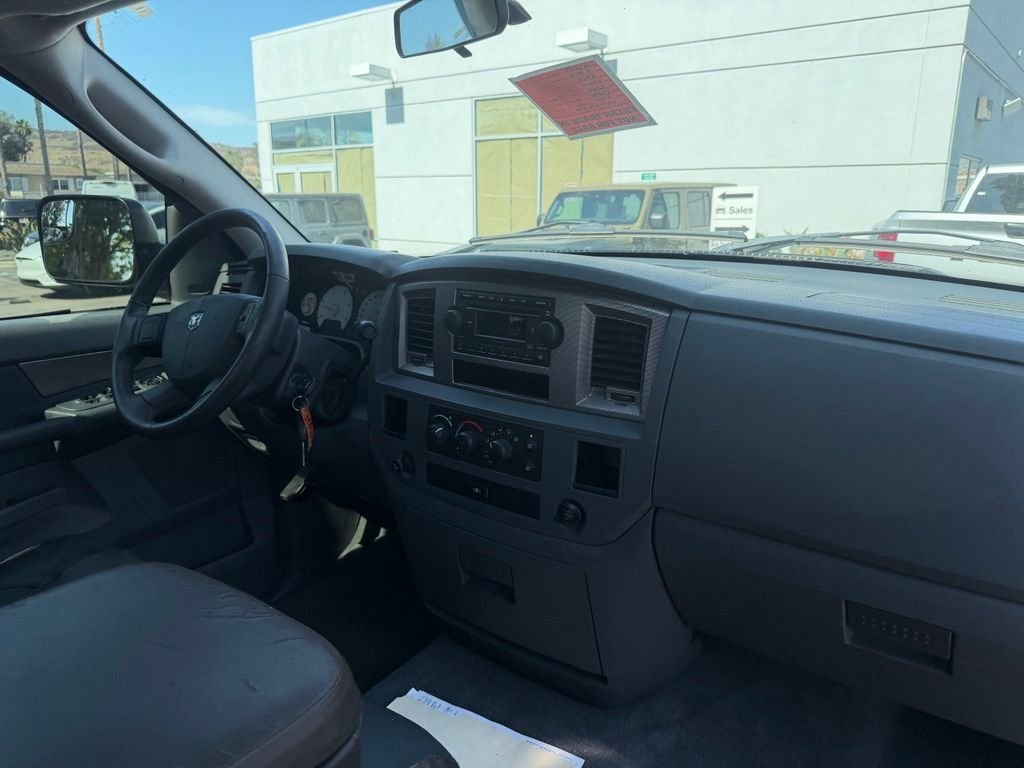Used 2006 Black Dodge SLT image 16