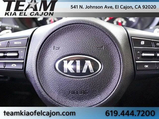 Certified Used 2018 White Kia Premium image 36
