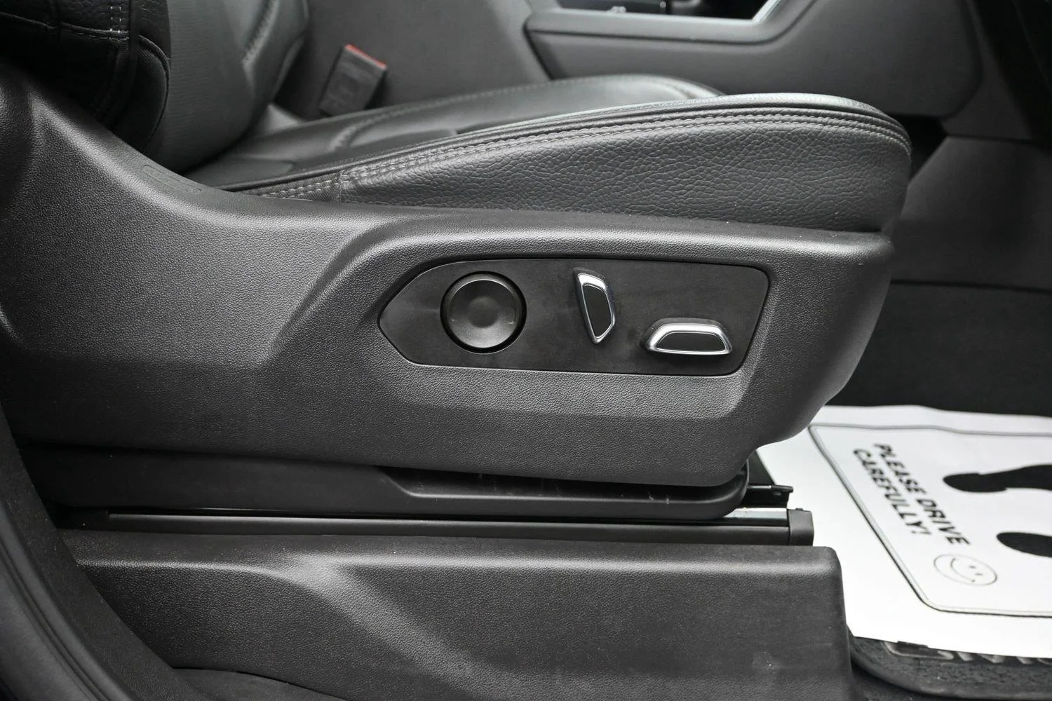 Used 2023 Onyx Black GMC Denali image 12