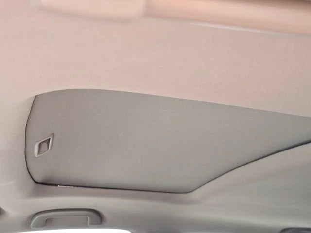 Used 2021 White Honda EX-L image 16
