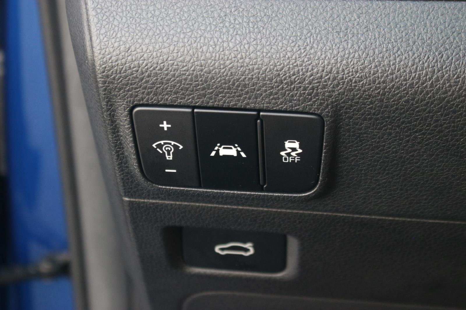 Used 2022 Blue Kia GT-Line image 28
