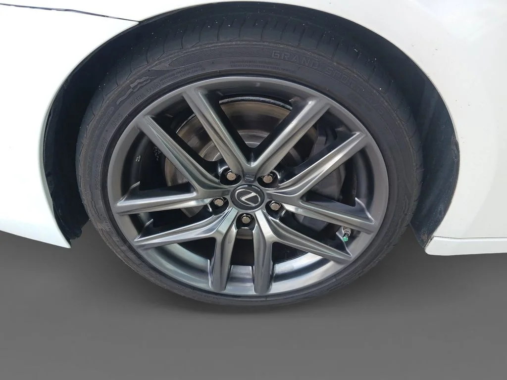 Used 2020 White Lexus 300 image 15