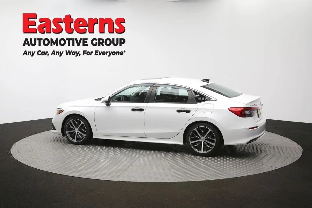Used 2022 White Honda Touring image 61
