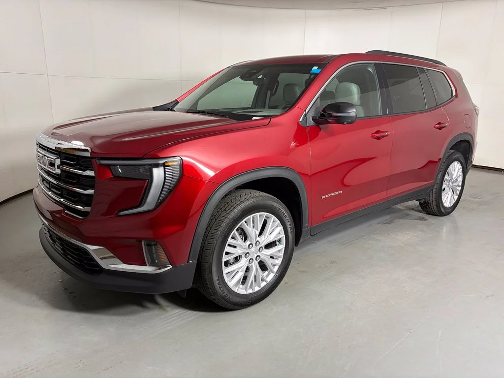 Certified Used 2026 Volcanic Red Tintcoat GMC Elevation image 5