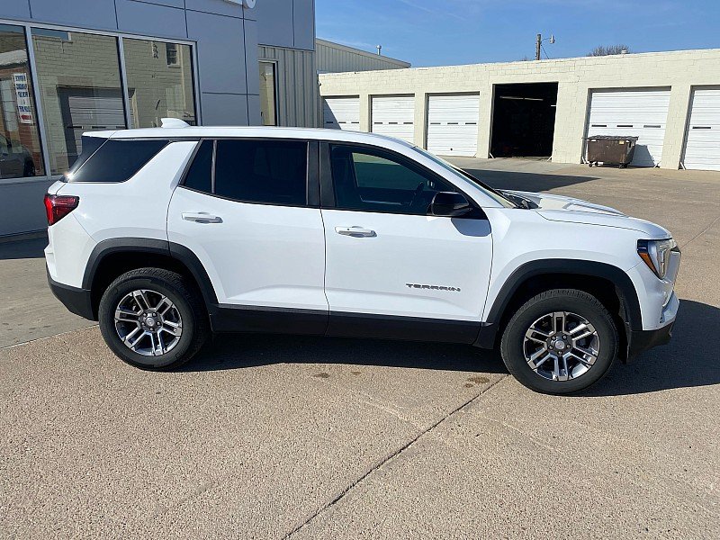 Used 2026 GMC Terrain Elevation with VIN 3GKALUEG5TL186221 for sale in Kansas City