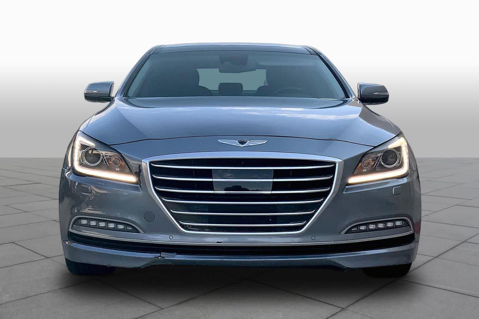 Used 2017 Parisian Gray Metallic Genesis 3.8L image 4