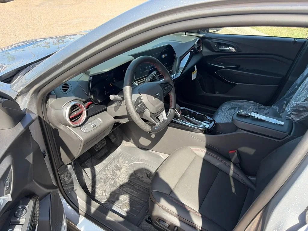 2026 Chevrolet Trax RS - Photo 10