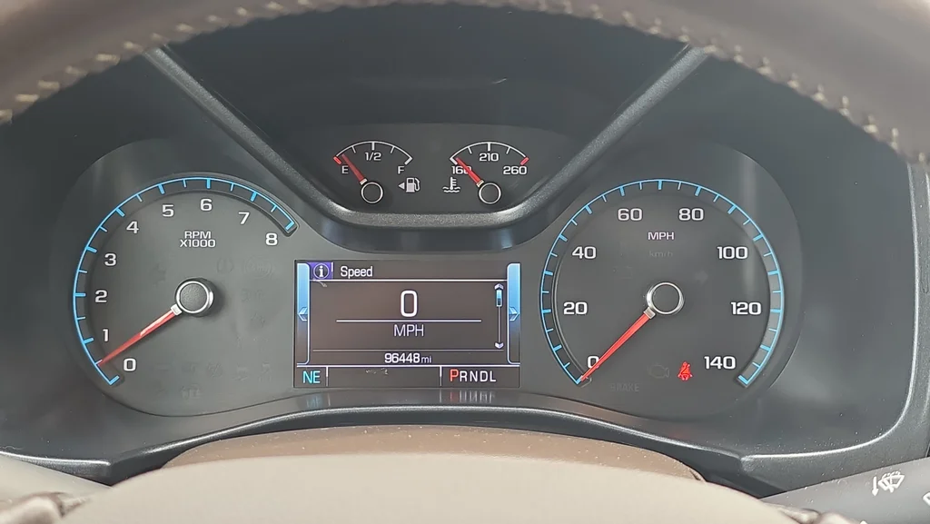 Used 2018 White GMC SLT image 21