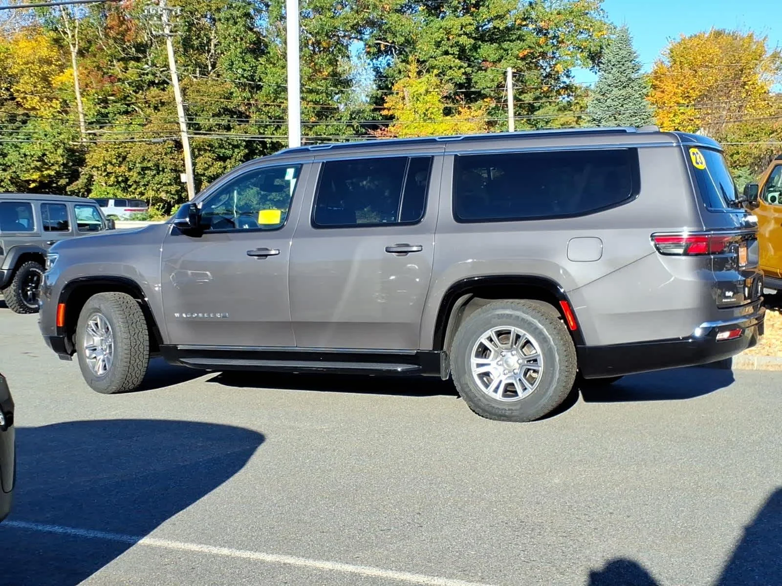 Certified Used 2023 Baltic Gray Metallic Clearcoat Jeep  image 11