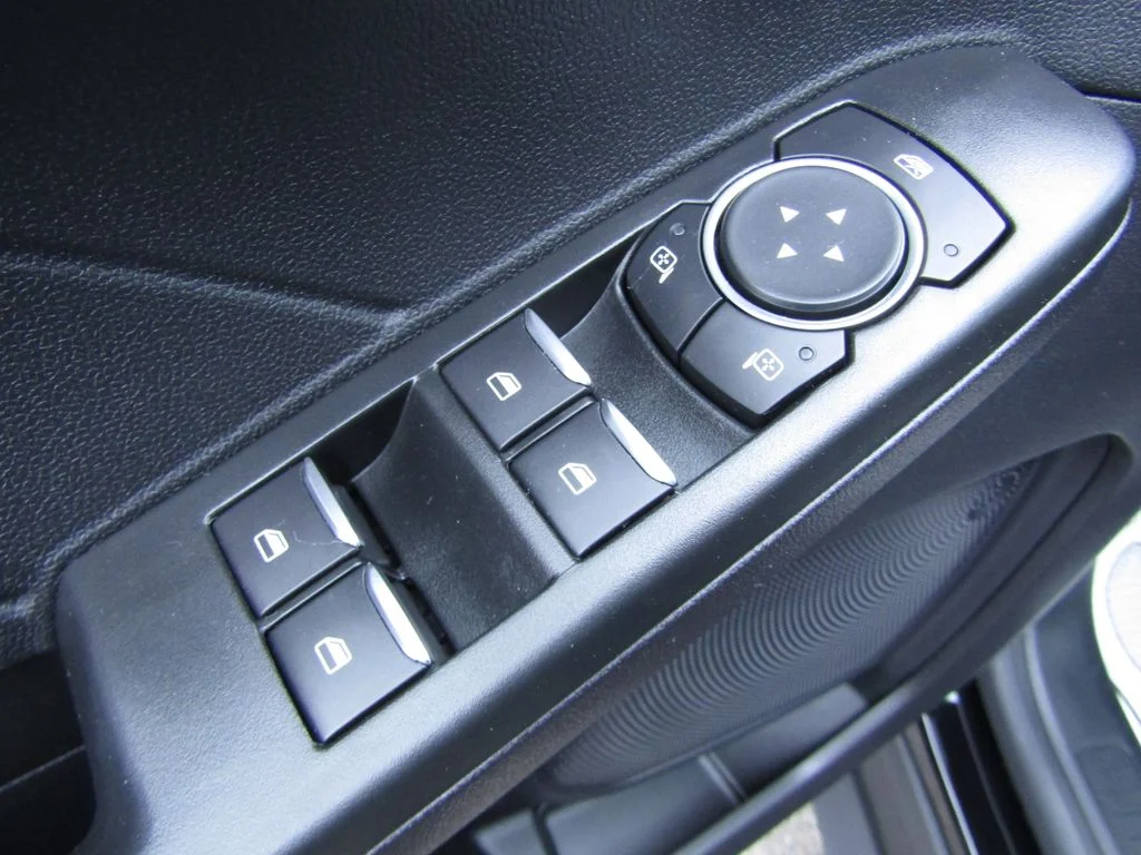 2023 Ford Escape ST-Line Elite - Photo 16