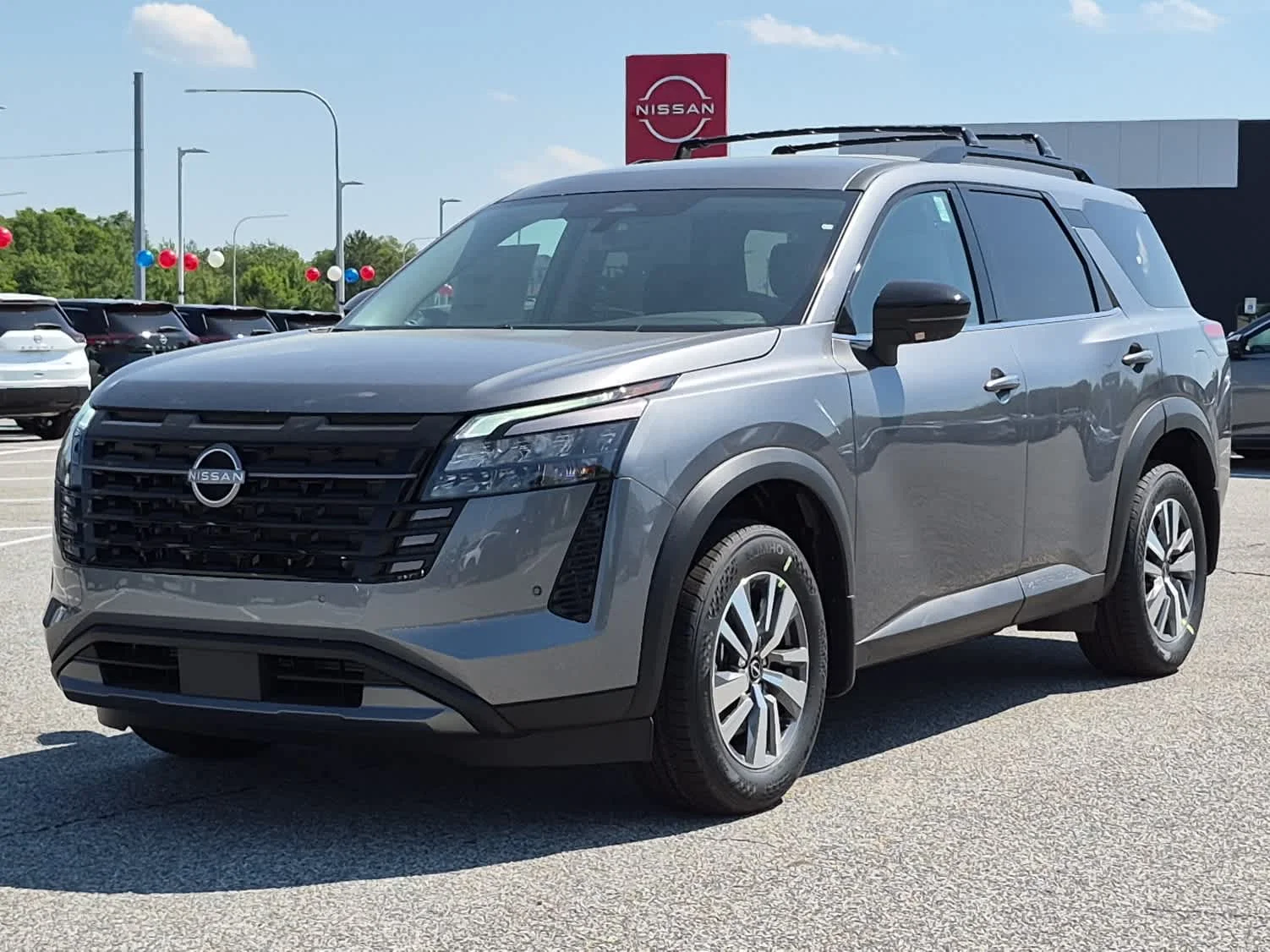 2026 Nissan Pathfinder SL