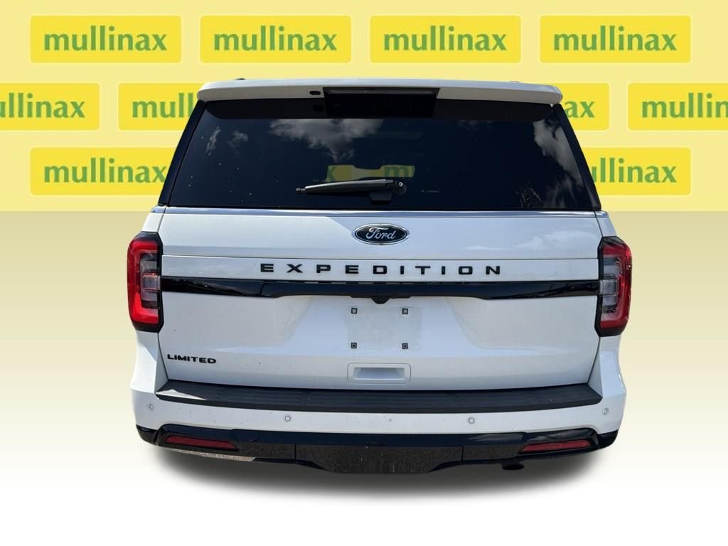 Used 2024 White Ford Limited image 9