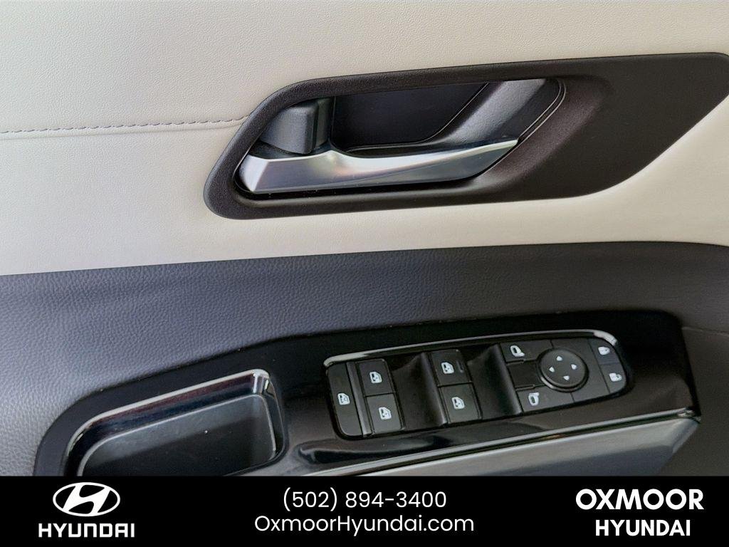 Used 2024 Deep Ocean Blue Pearl Nissan SL image 18