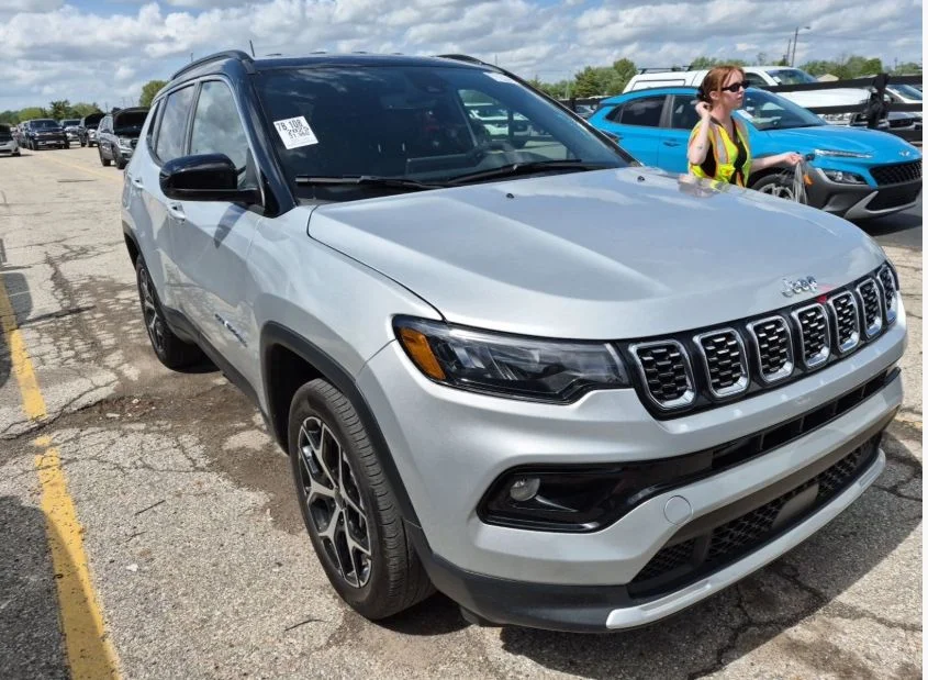 2025 Jeep Compass Limited 4X4's photo