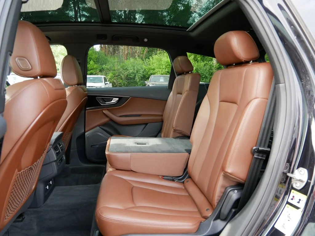 Certified Used 2019  Audi  image 11
