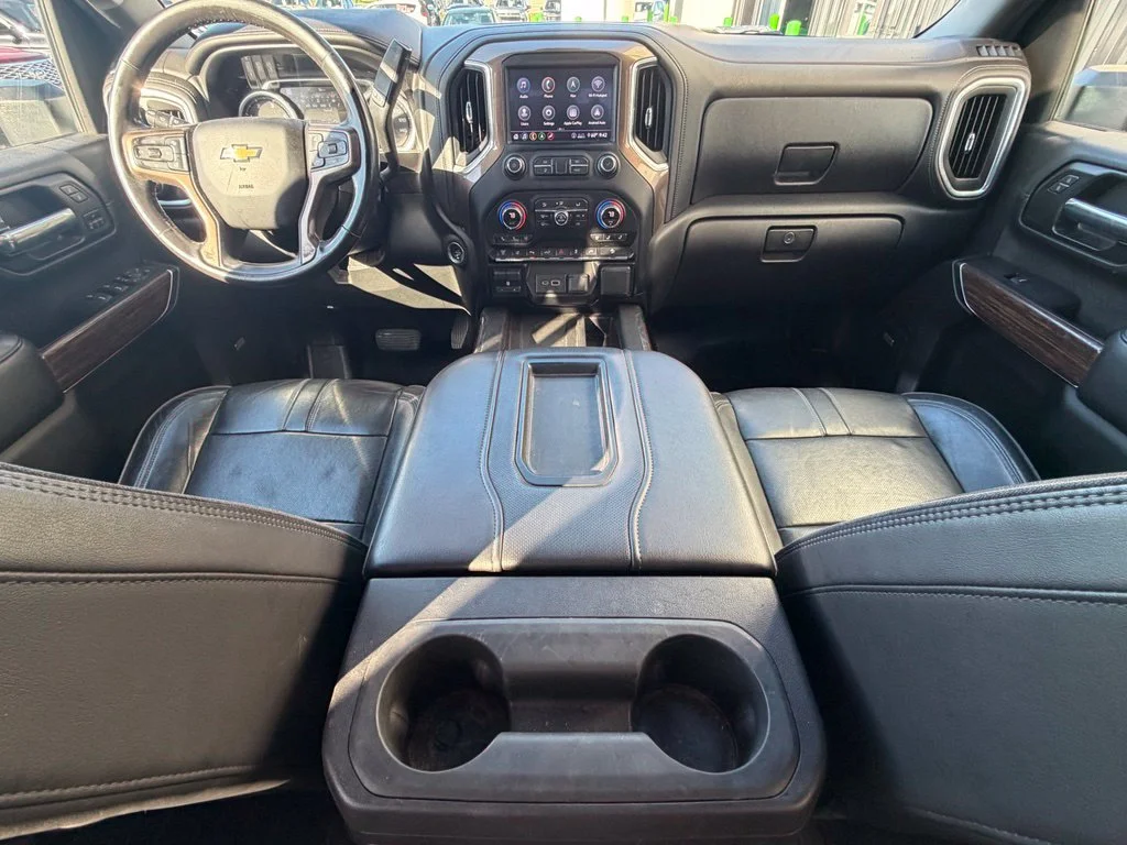 Used 2020 White Chevrolet High Country image 8