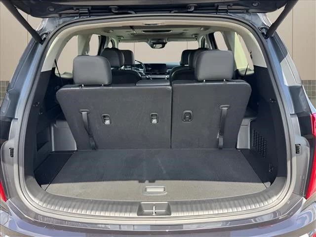 Used 2025 Gray Kia S image 21