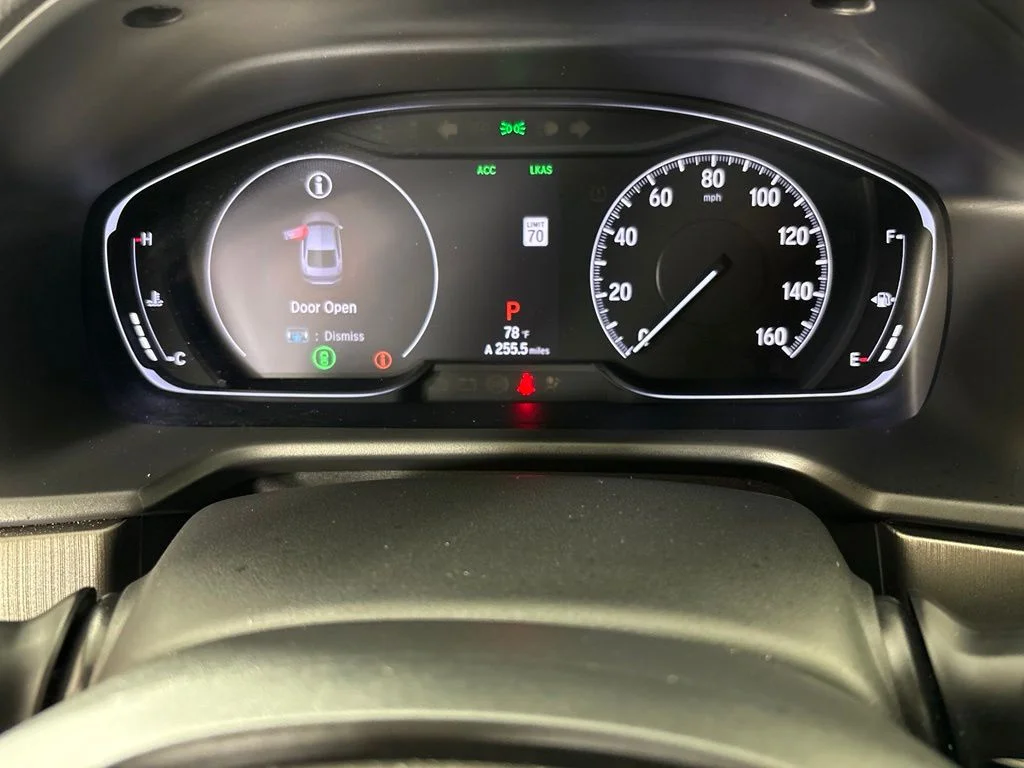 Used 2020  Honda LX image 25