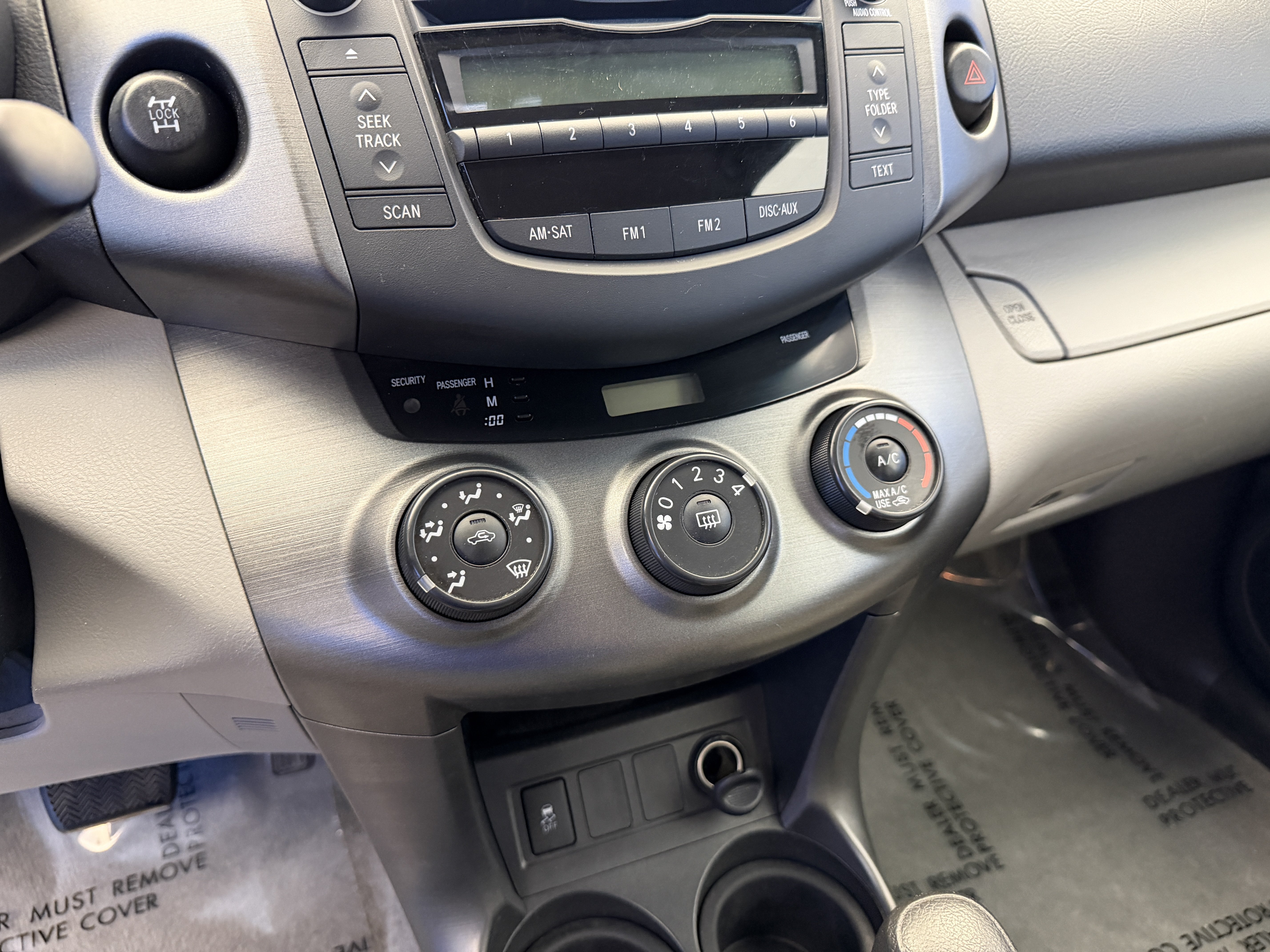 Used 2011 Classic Silver Metallic Toyota BASE image 17
