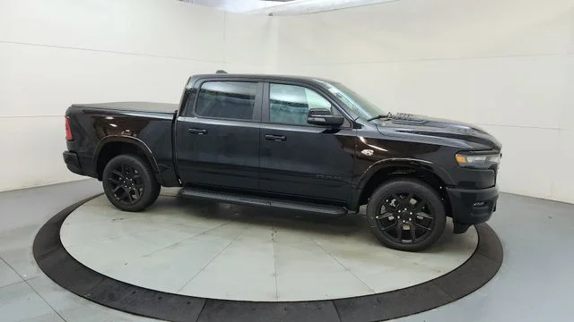 New 2026 Diamond Black Crystal Pearl-Coat Exterior Paint RAM Laramie image 15
