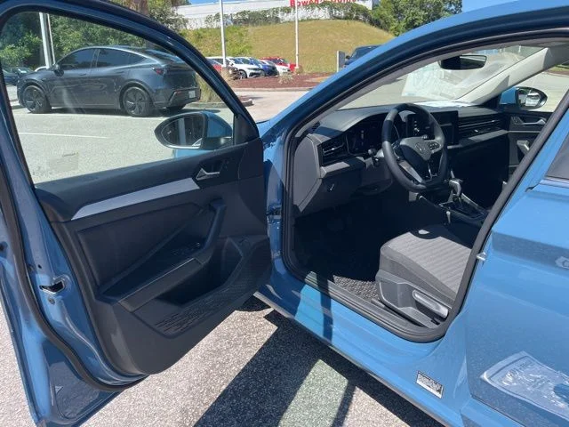 New 2026 Blue Volkswagen 1.5T S image 4