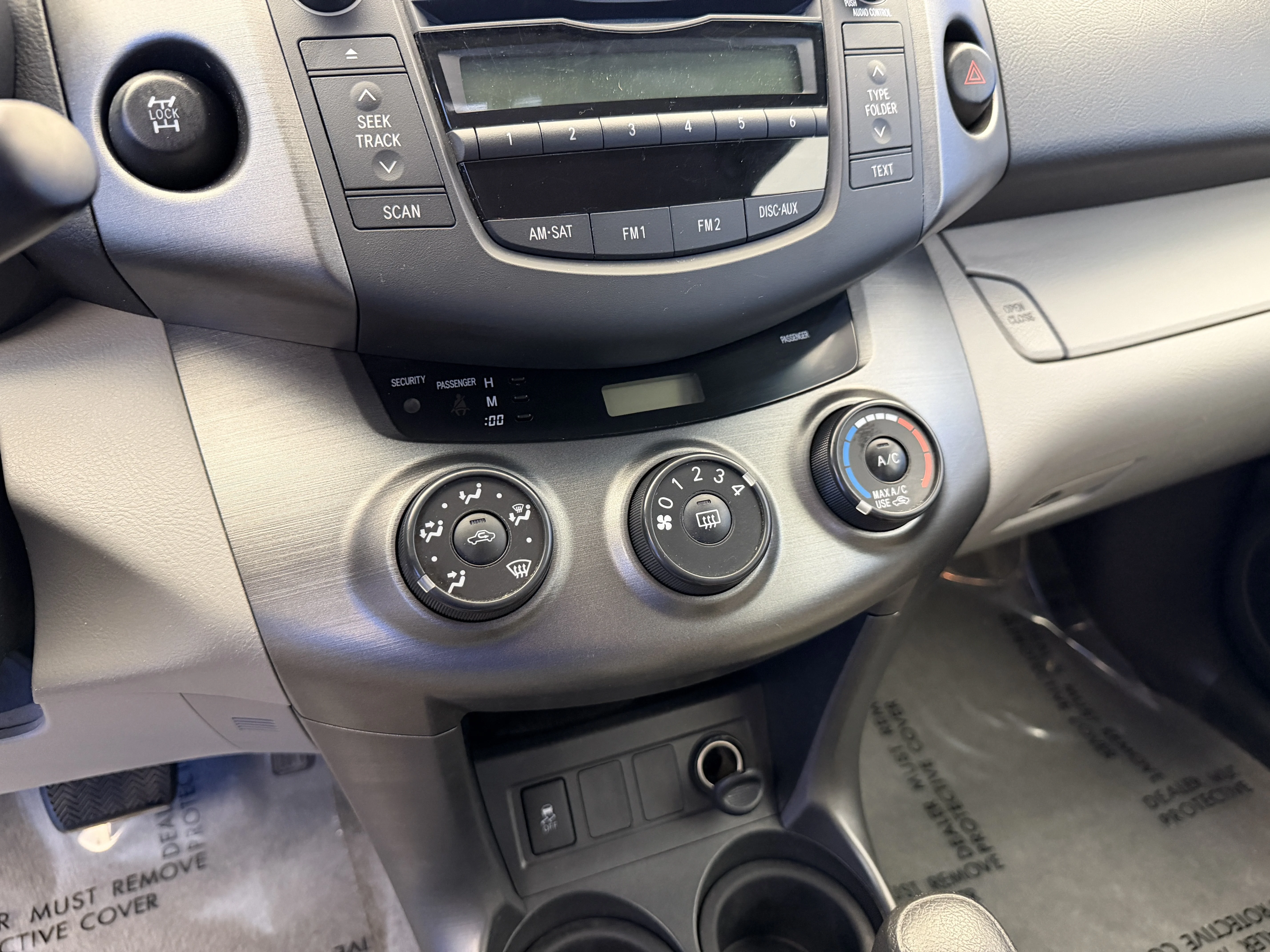 Used 2011 Classic Silver Metallic Toyota BASE image 17