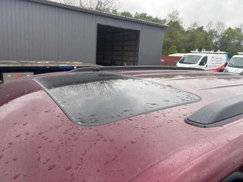 New 2026 Velvet Red Pearl-Coat Exterior Paint Jeep Altitude image 27