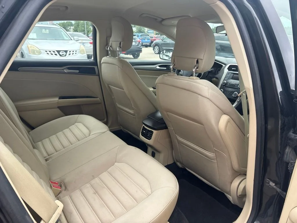Used 2014 Tuxedo Black Metallic Ford SE image 25