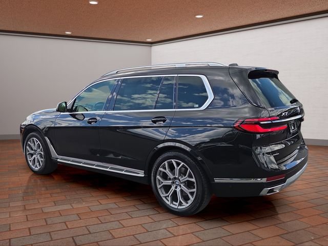 Used 2026 Black Sapphire Metallic BMW xDrive40i image 35