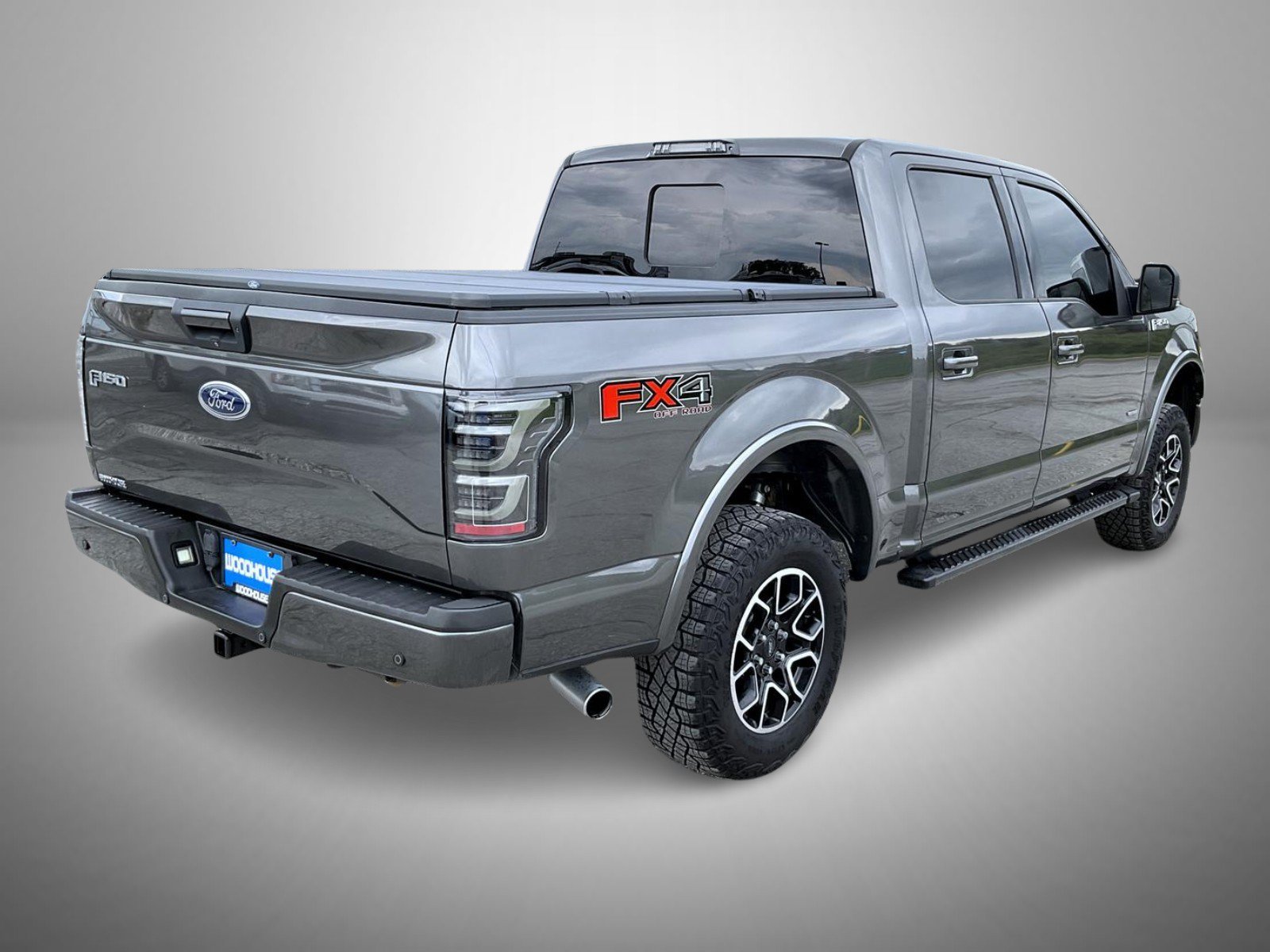 Used 2017 Gray Ford XLT image 5