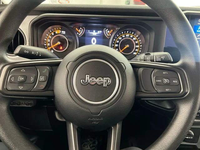 Used 2025 Red Jeep Sport image 28
