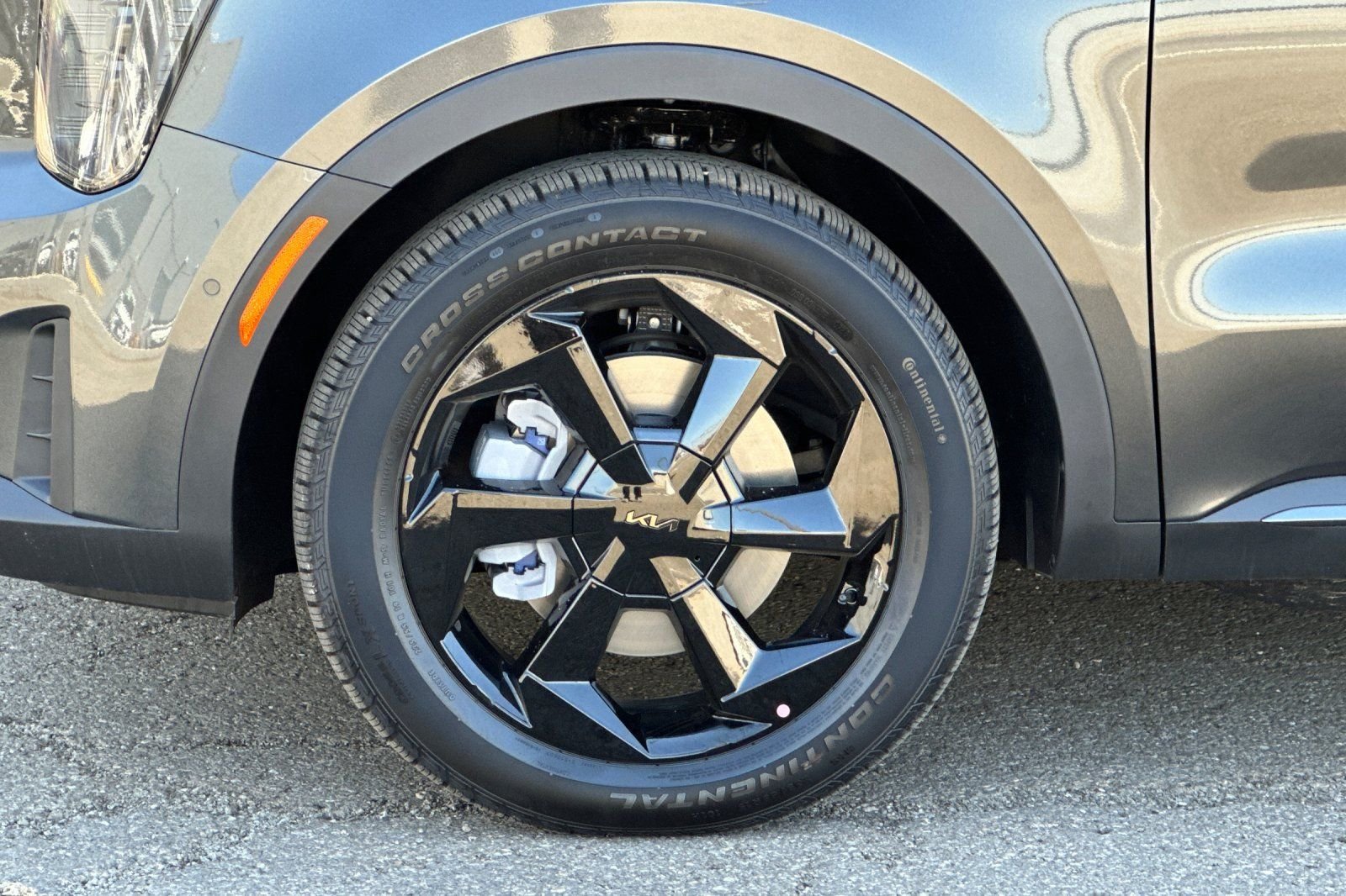 New 2026 Gray Kia X-Line SX Prestige image 27