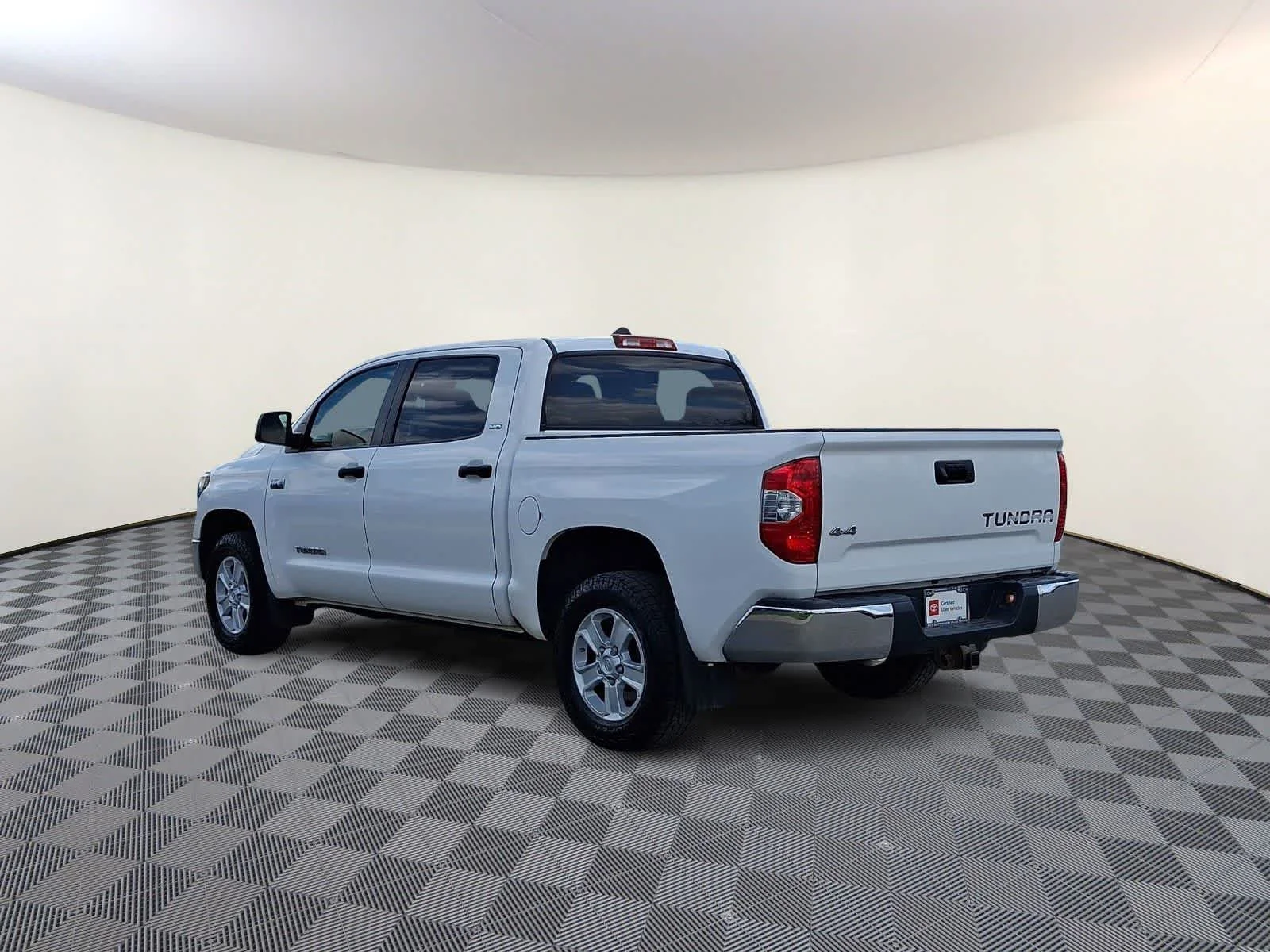 Certified Used 2021 Super White Toyota SR5 image 9