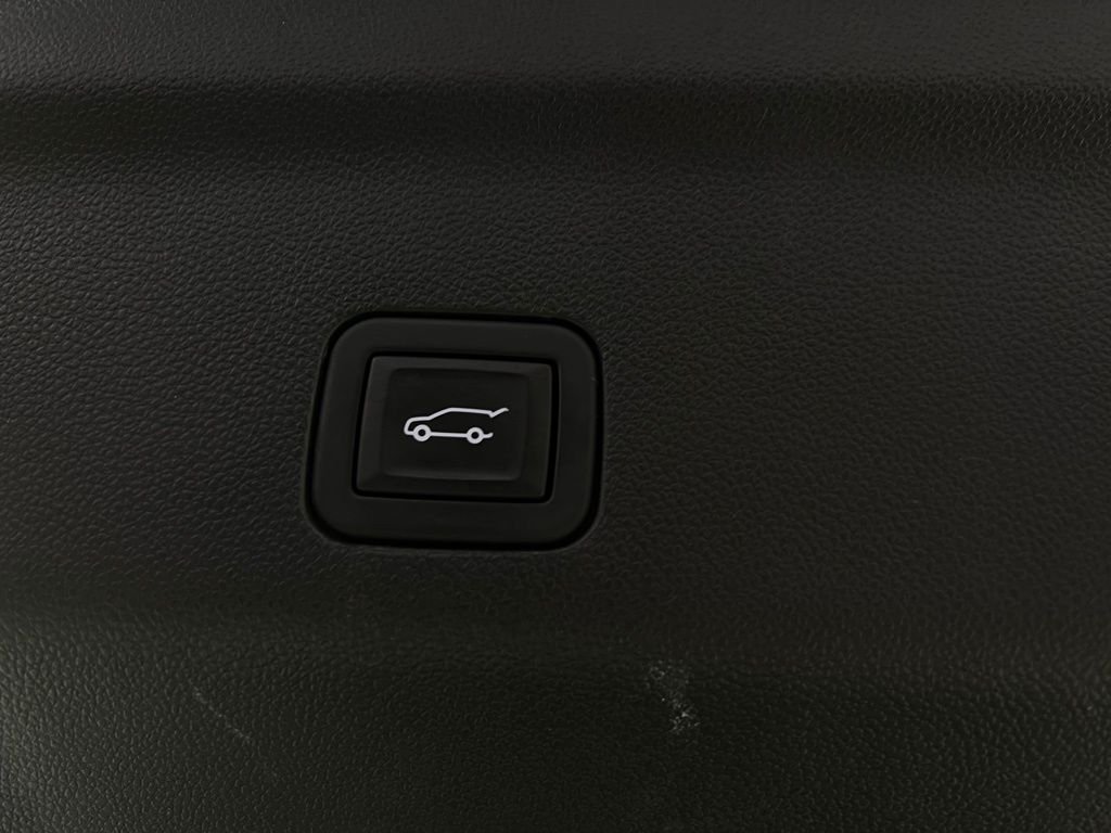 2024 Chevrolet Tahoe Z71 - Photo 28