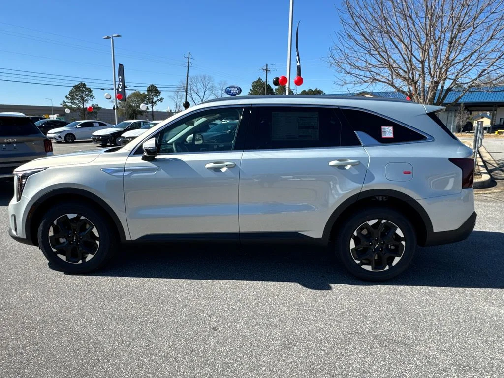 New 2026 Ivory Silver Kia S image 6