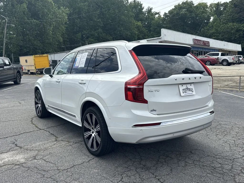Used 2022 White Volvo T8 Inscription 7 Passenger image 5