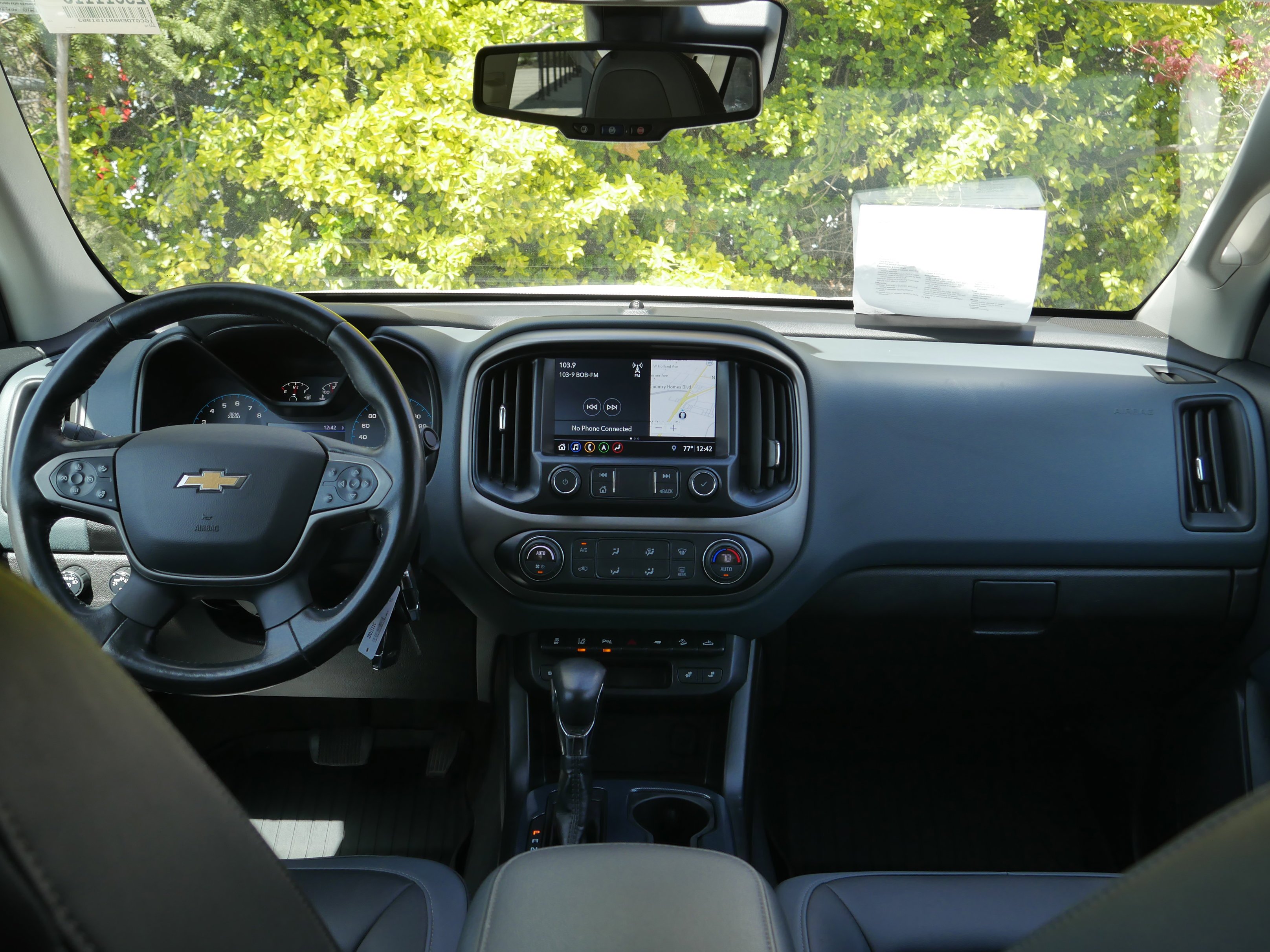 Used 2022 Summit White Chevrolet 4WD Z71 image 9