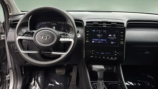 Used 2024 Silver Hyundai SEL image 10
