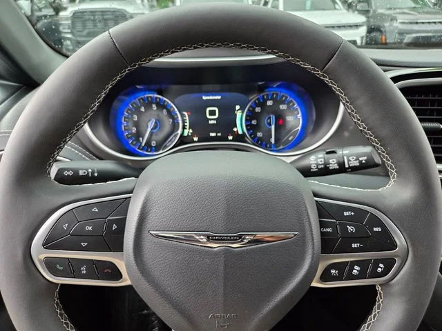 Used 2025 Black Chrysler Select image 26