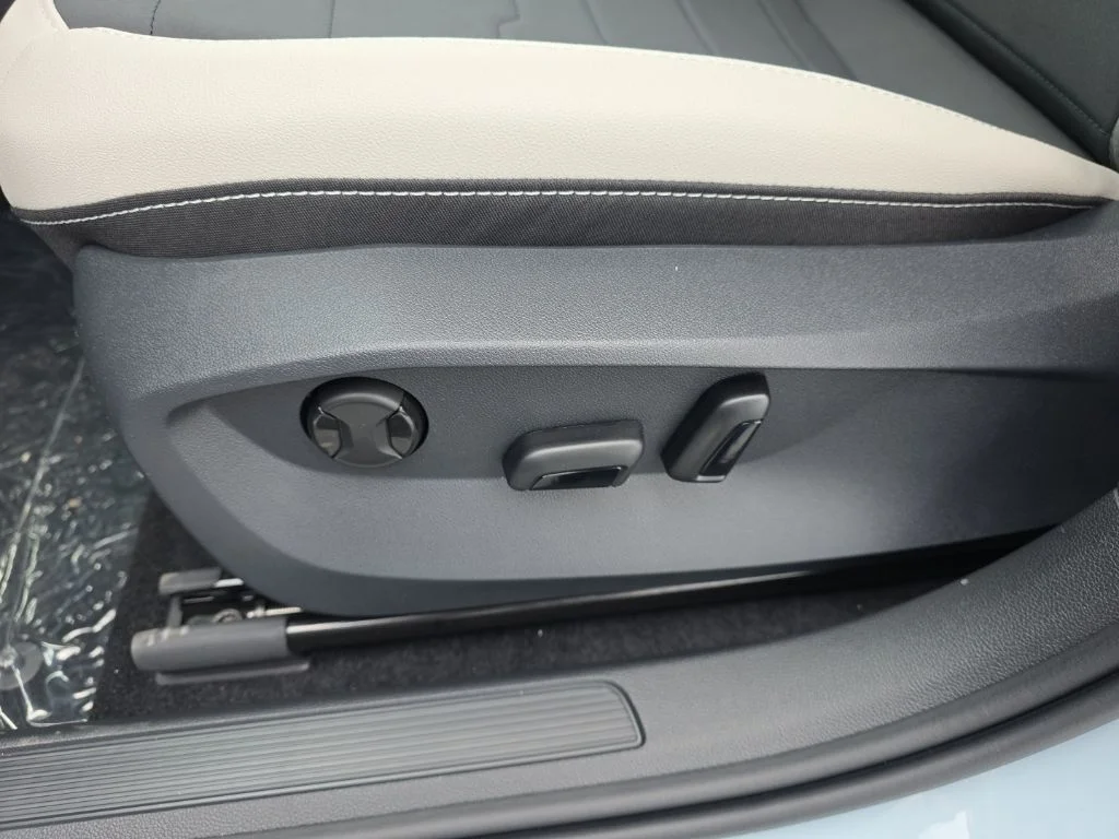 New 2026 Monument Gray Volkswagen 1.5T SE image 10