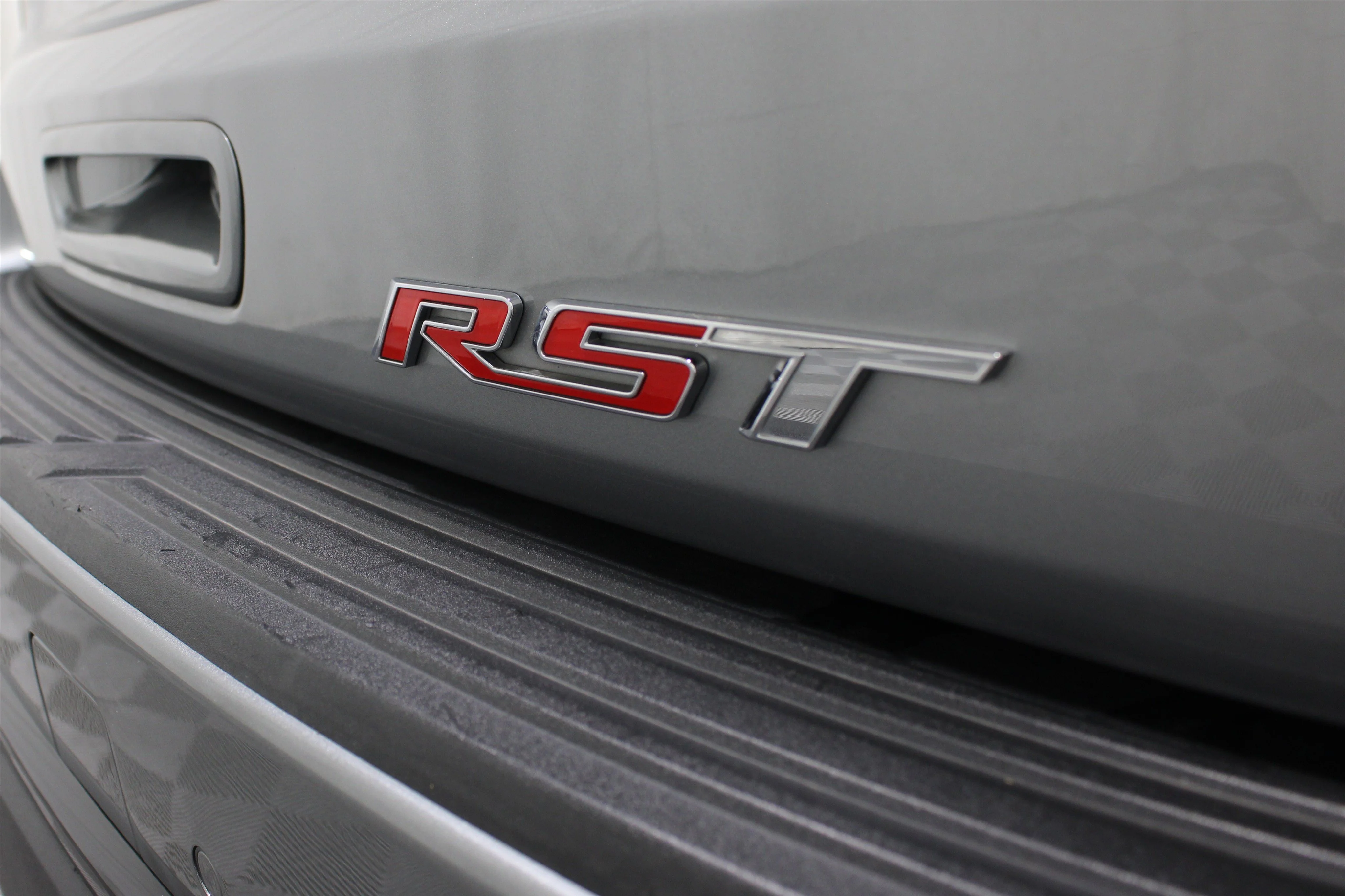 2024 Chevrolet Suburban RST - Photo 30